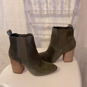 Steve Madden suede Chelsea boot.